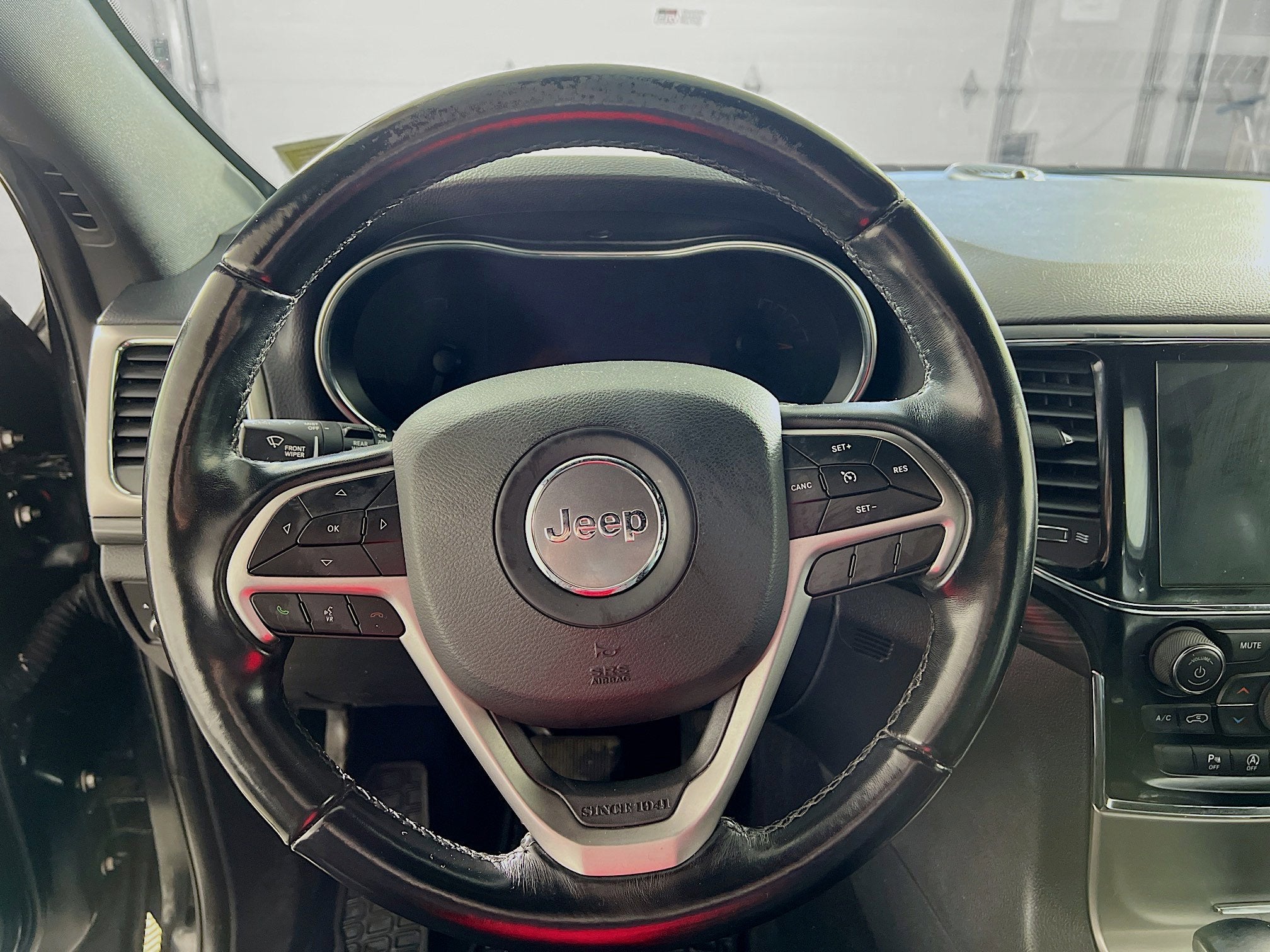 2020 Jeep Grand Cherokee Laredo E