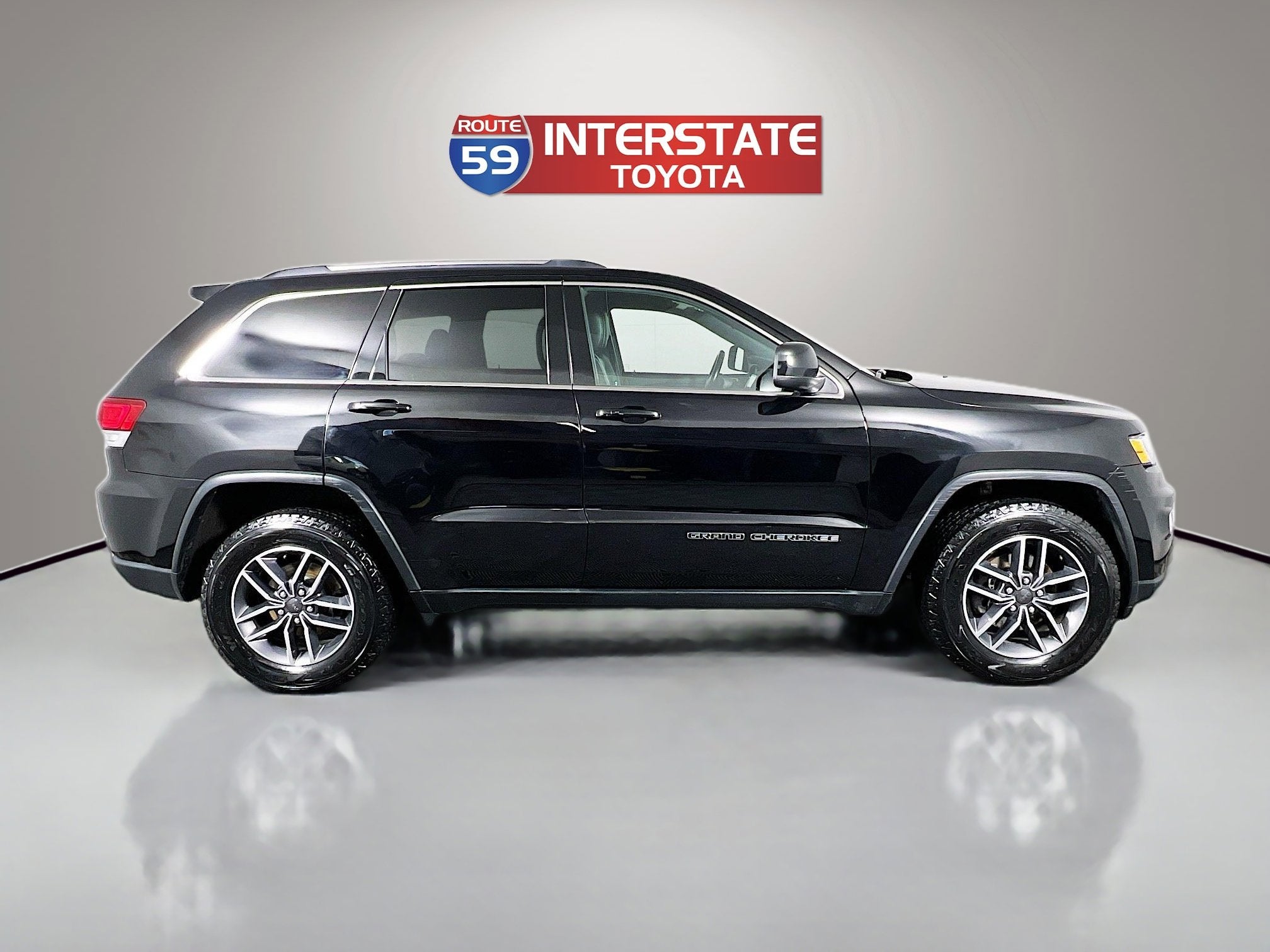 2020 Jeep Grand Cherokee Laredo E