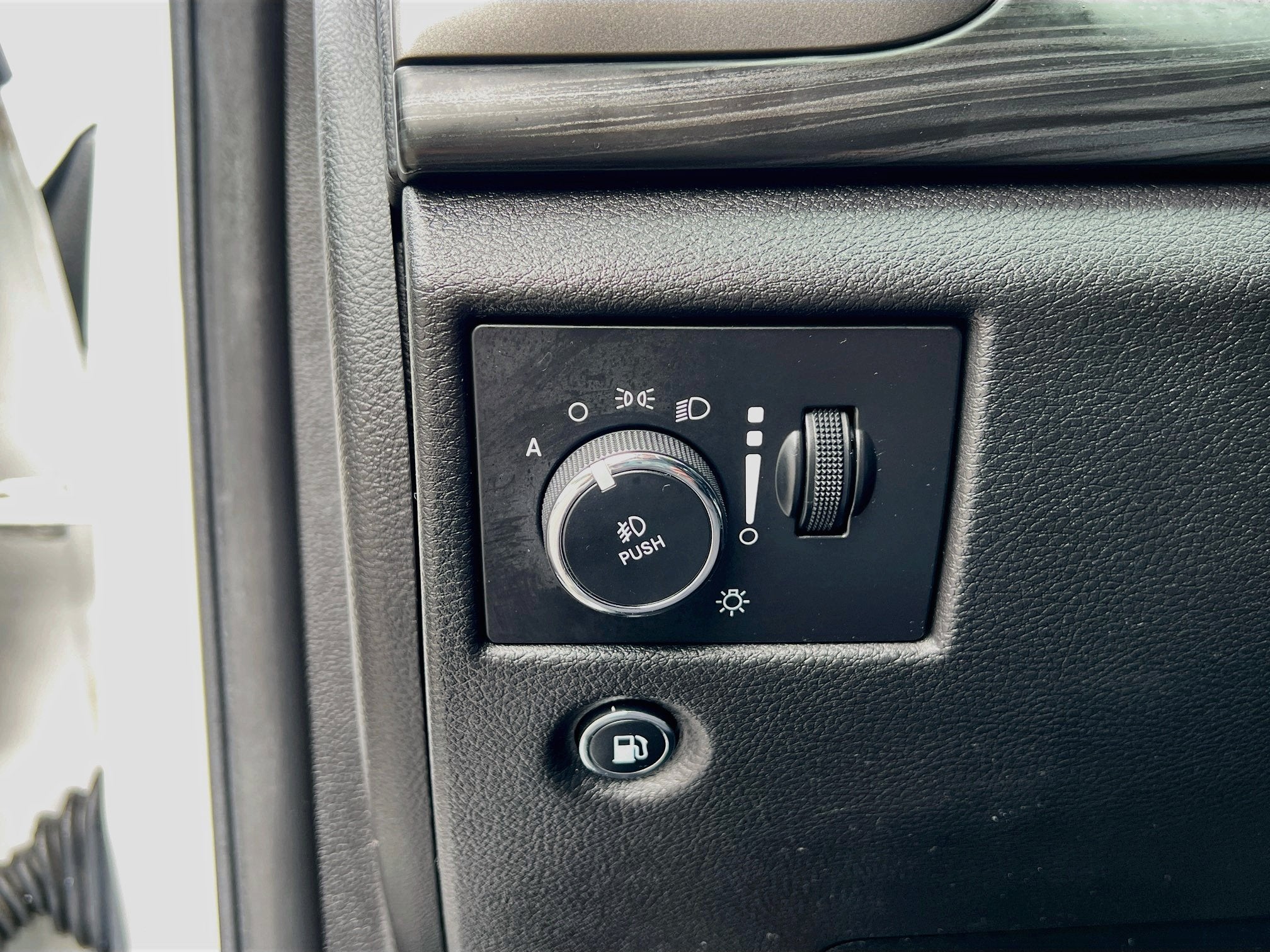 2019 Jeep Grand Cherokee Laredo E