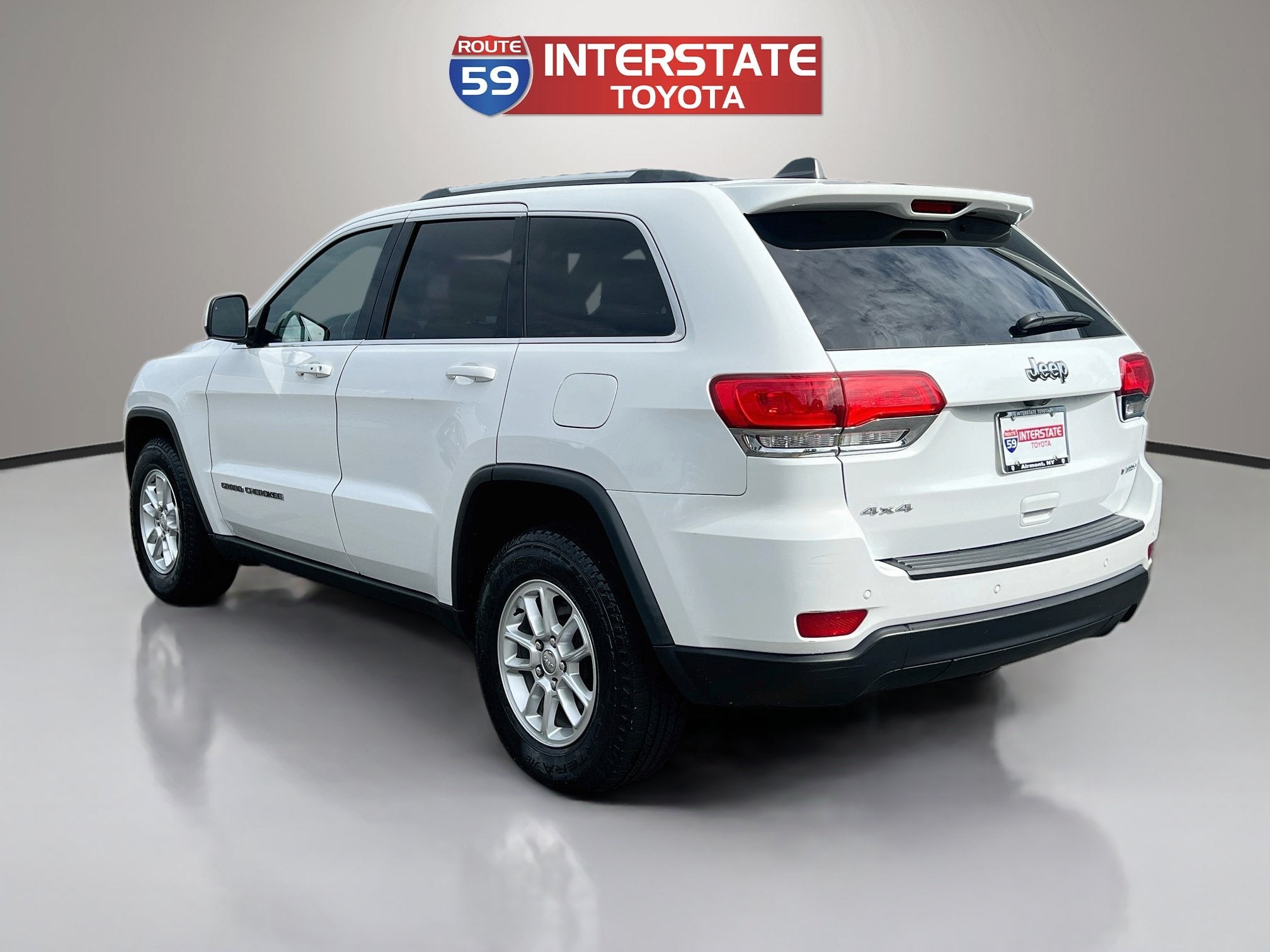 2019 Jeep Grand Cherokee Laredo E
