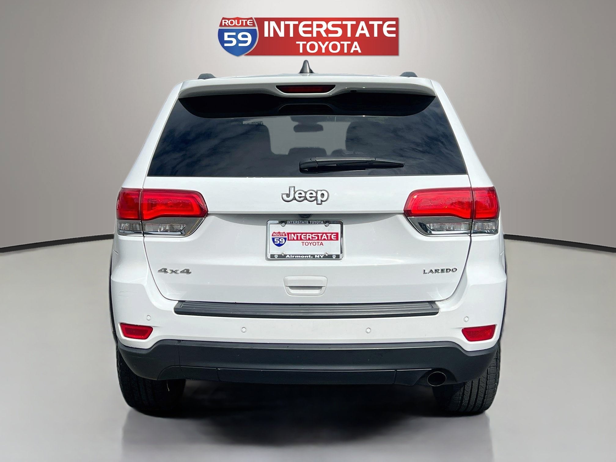 2019 Jeep Grand Cherokee Laredo E