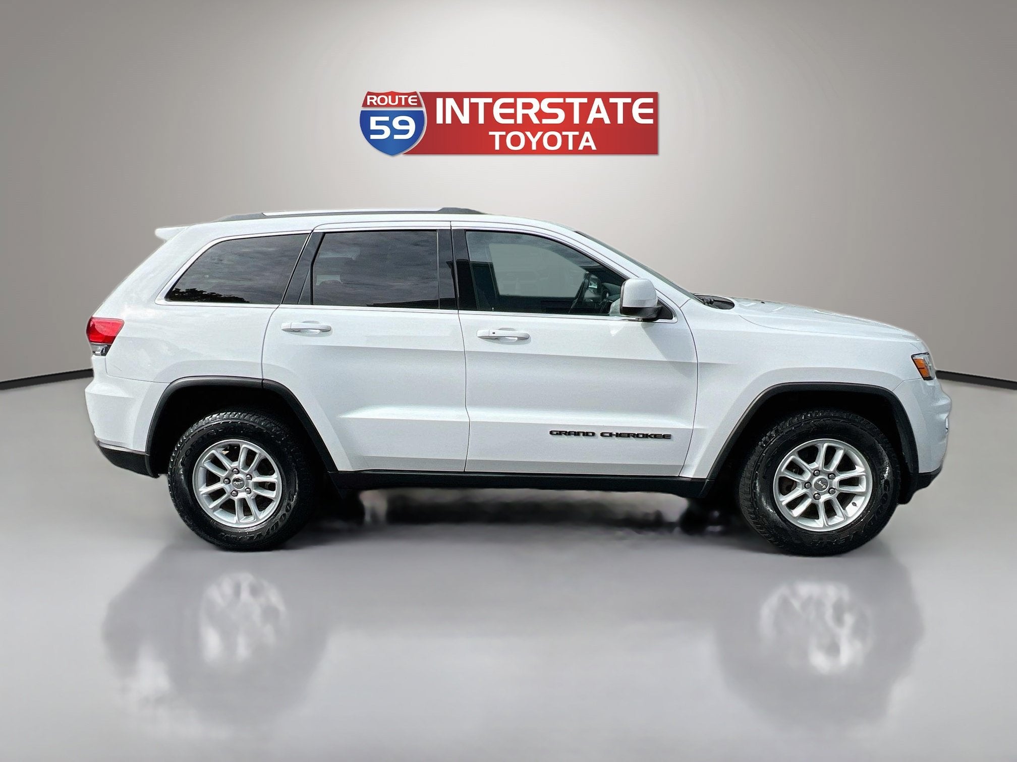 2019 Jeep Grand Cherokee Laredo E