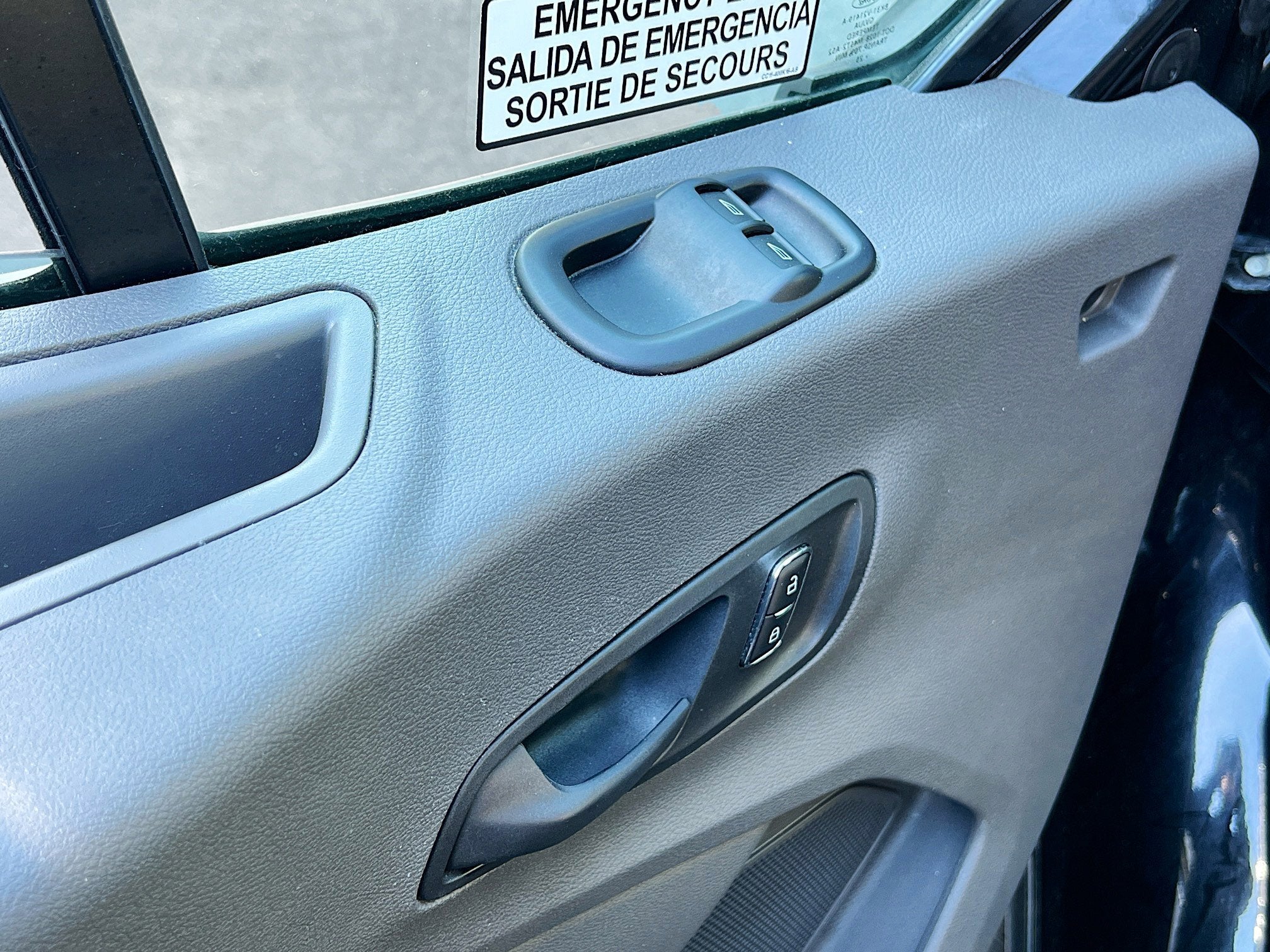 2025 Ford Transit Passenger Wagon Base