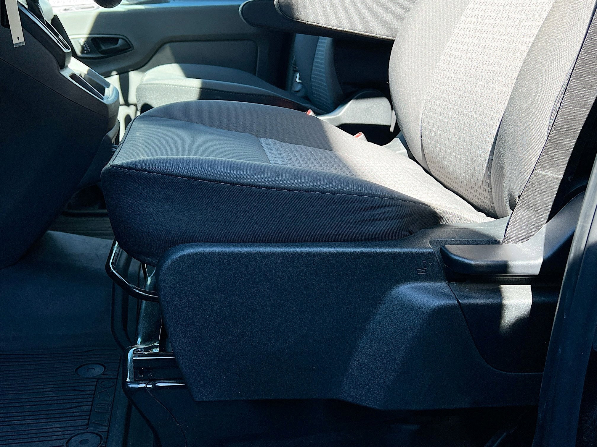 2025 Ford Transit Passenger Wagon Base