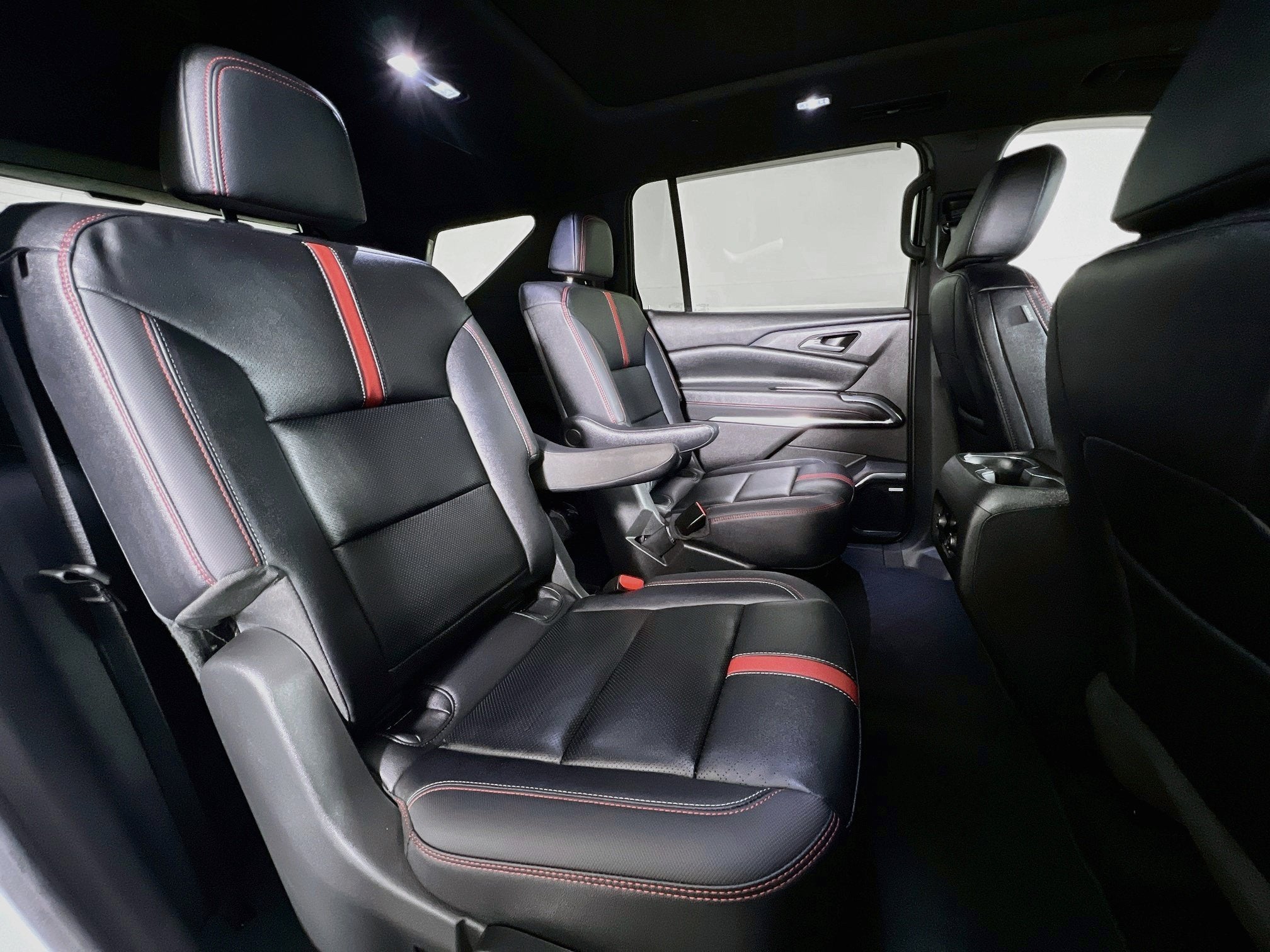 2025 Chevrolet Traverse AWD RS