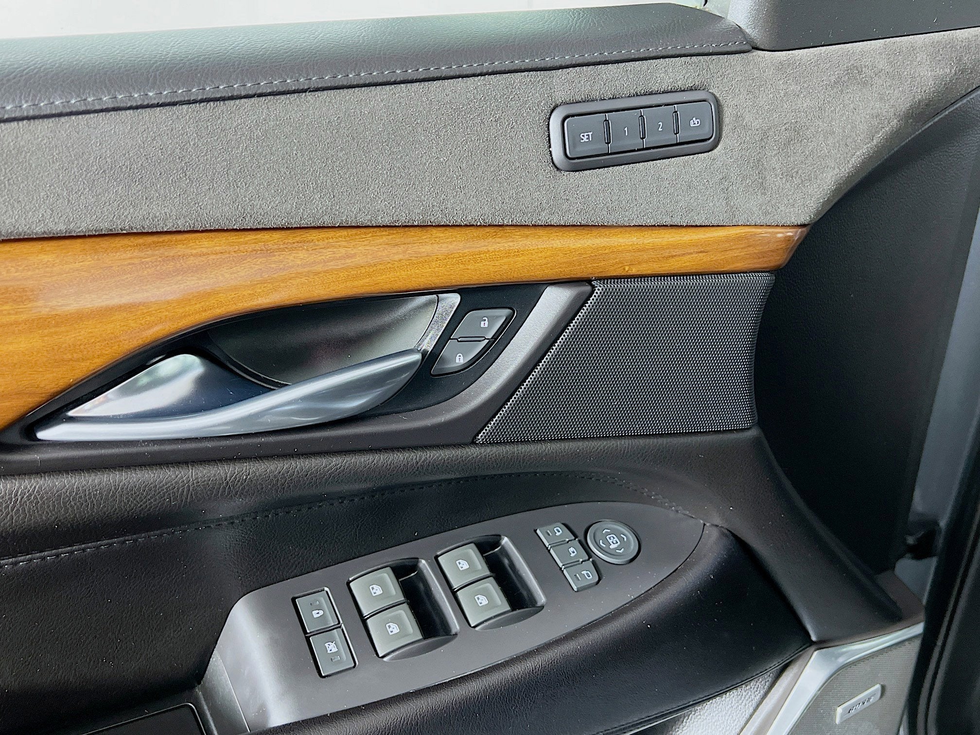 2019 Cadillac Escalade ESV Luxury