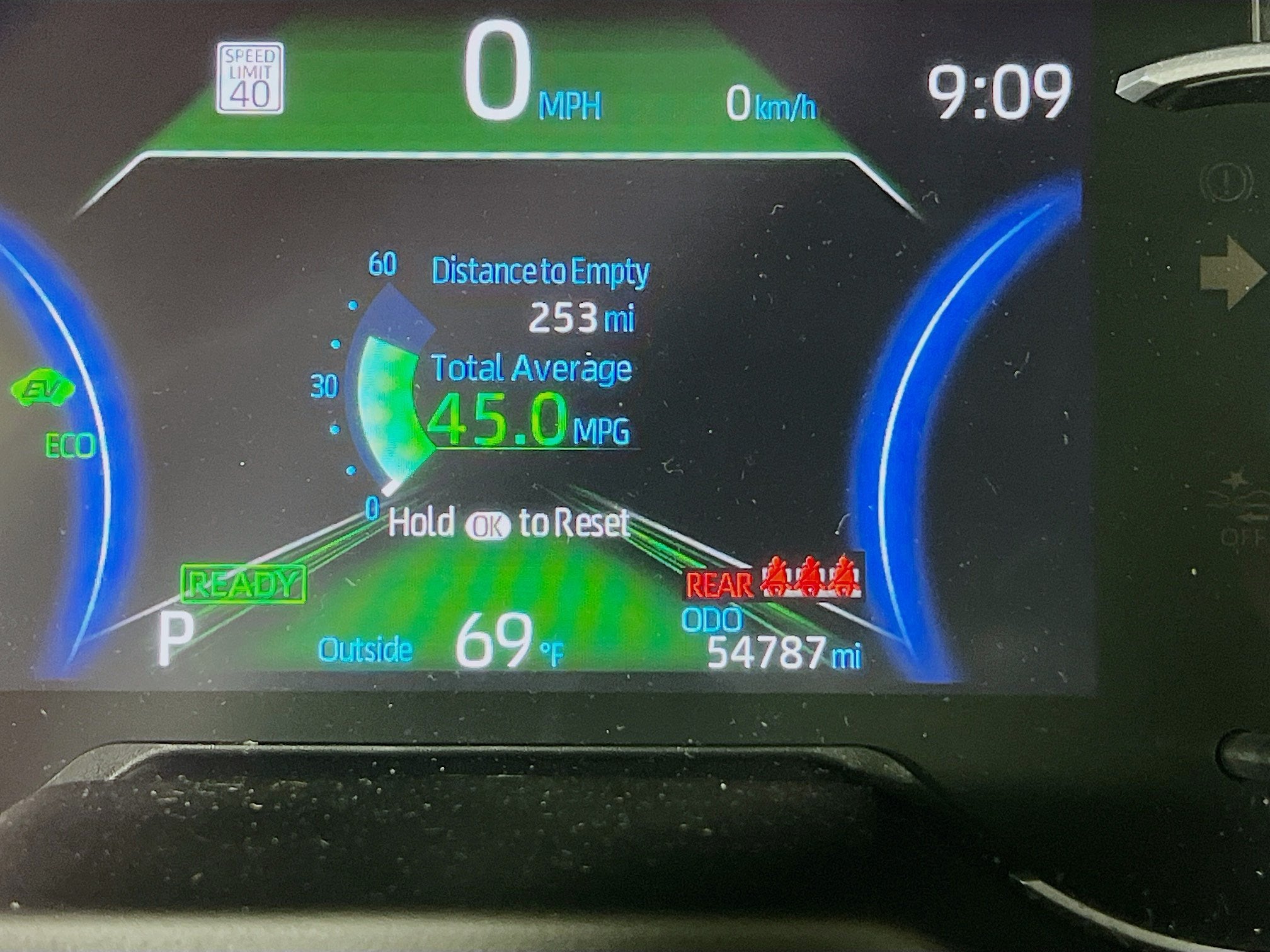 2023 Toyota RAV4 Hybrid LE