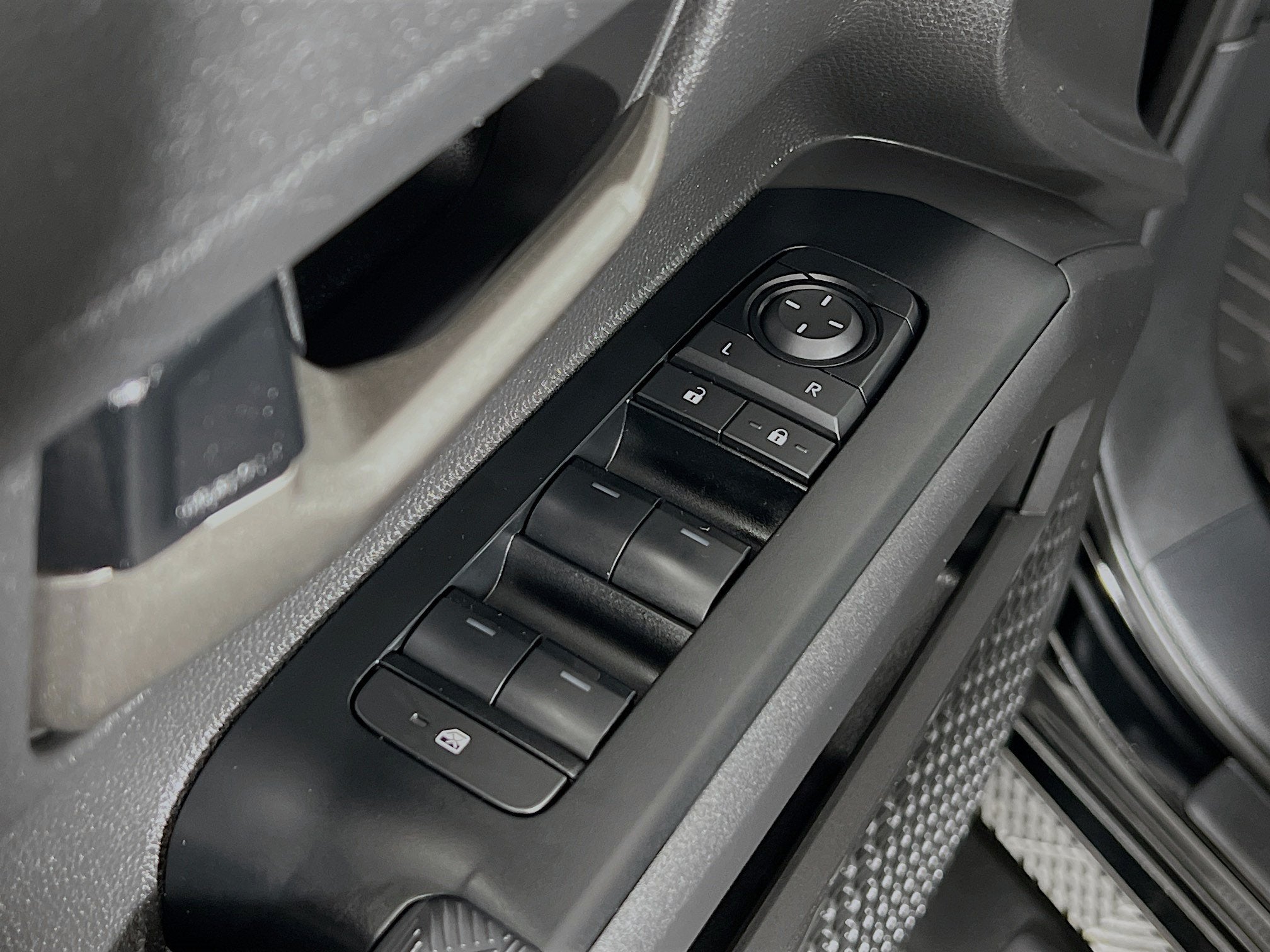 2025 Toyota Tacoma 4WD Base