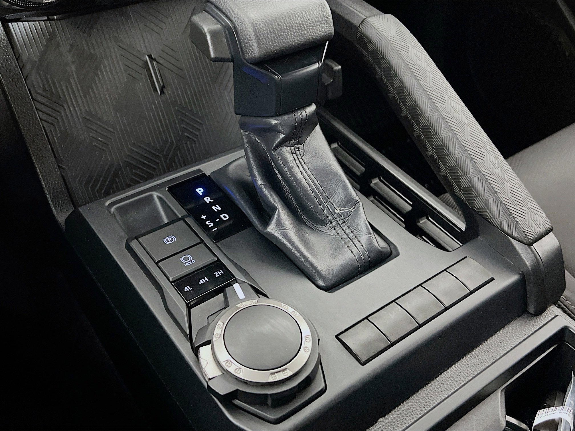 2025 Toyota Tacoma 4WD SR