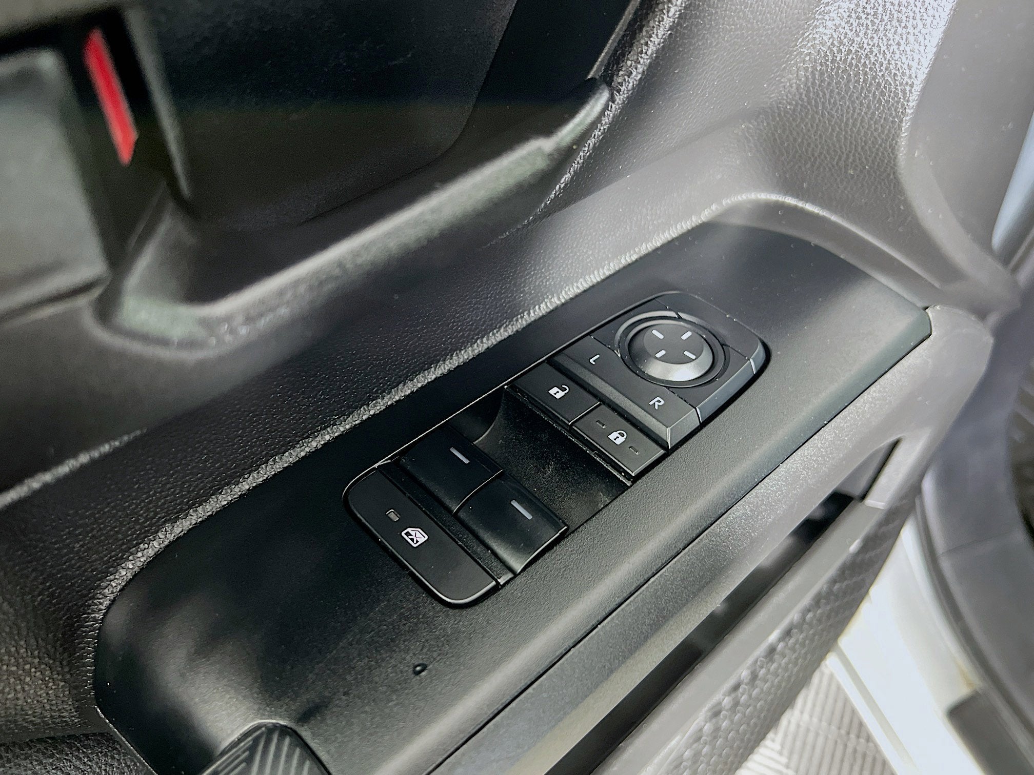 2025 Toyota Tacoma 4WD SR