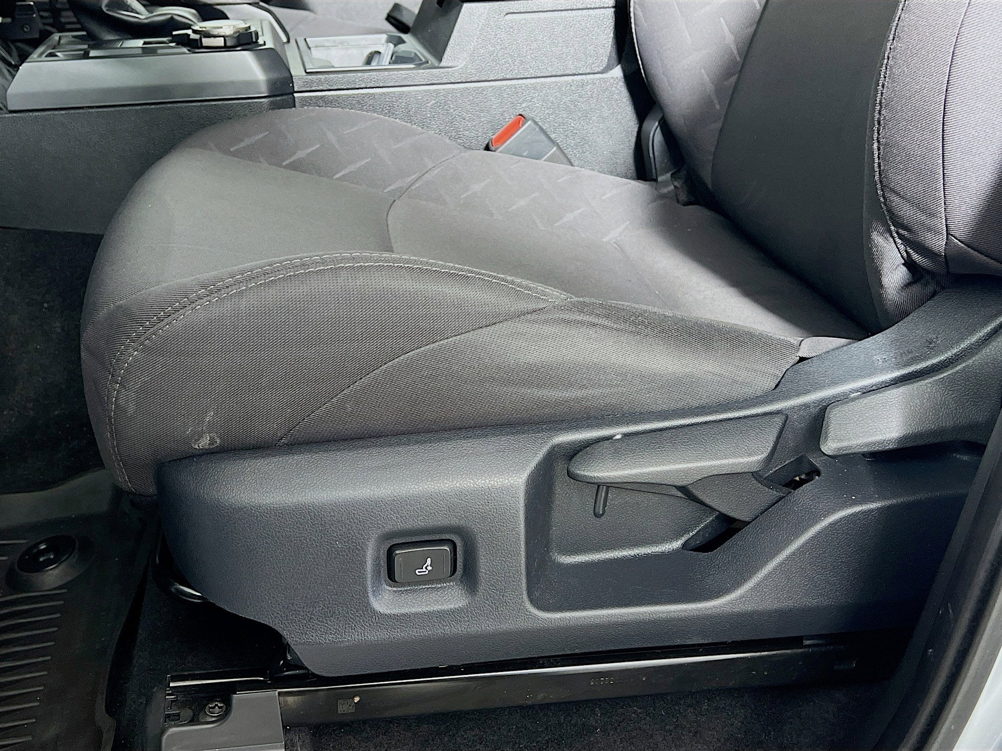 2025 Toyota Tacoma 4WD SR