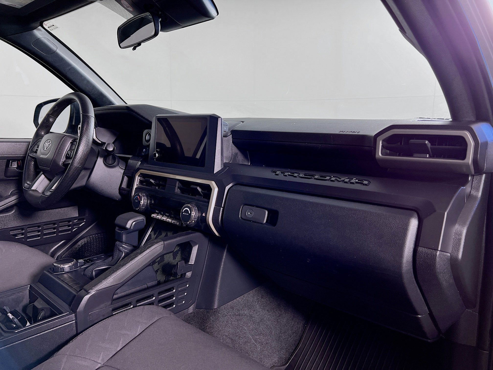 2025 Toyota Tacoma 4WD SR