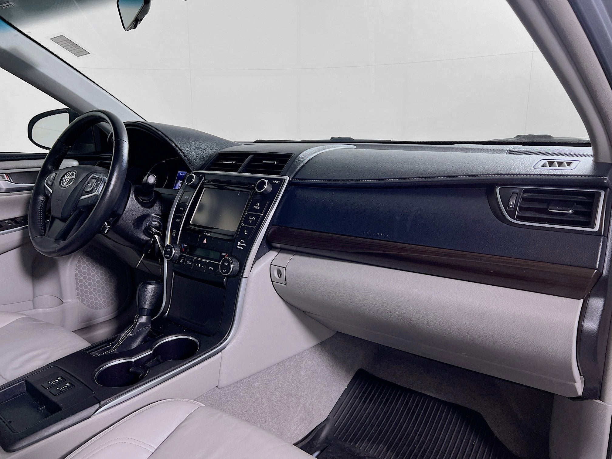 2017 Toyota Camry XLE