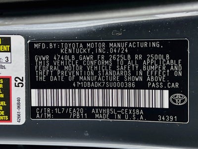 2025 Toyota Camry SE