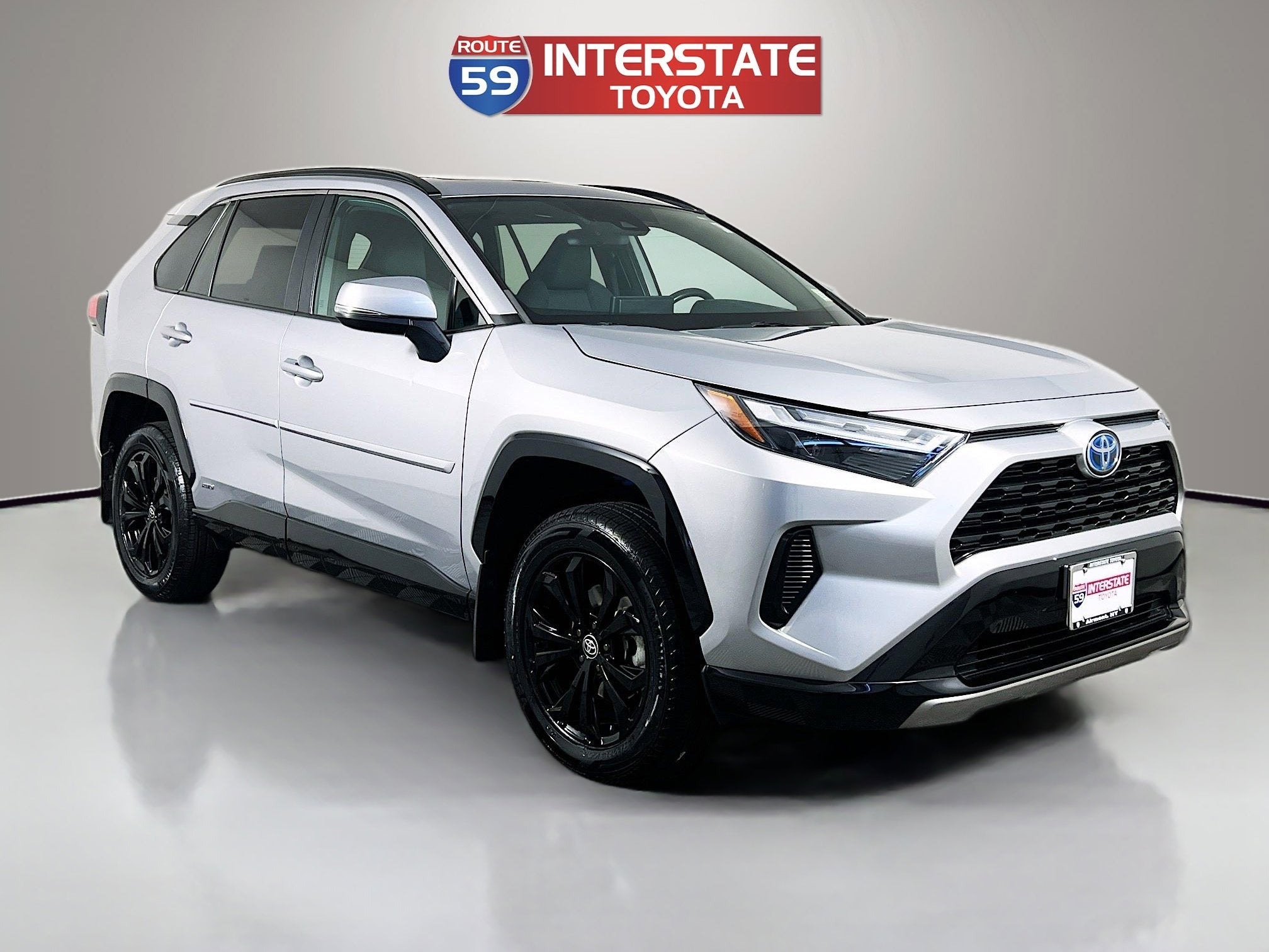 2022 Toyota RAV4 Hybrid SE