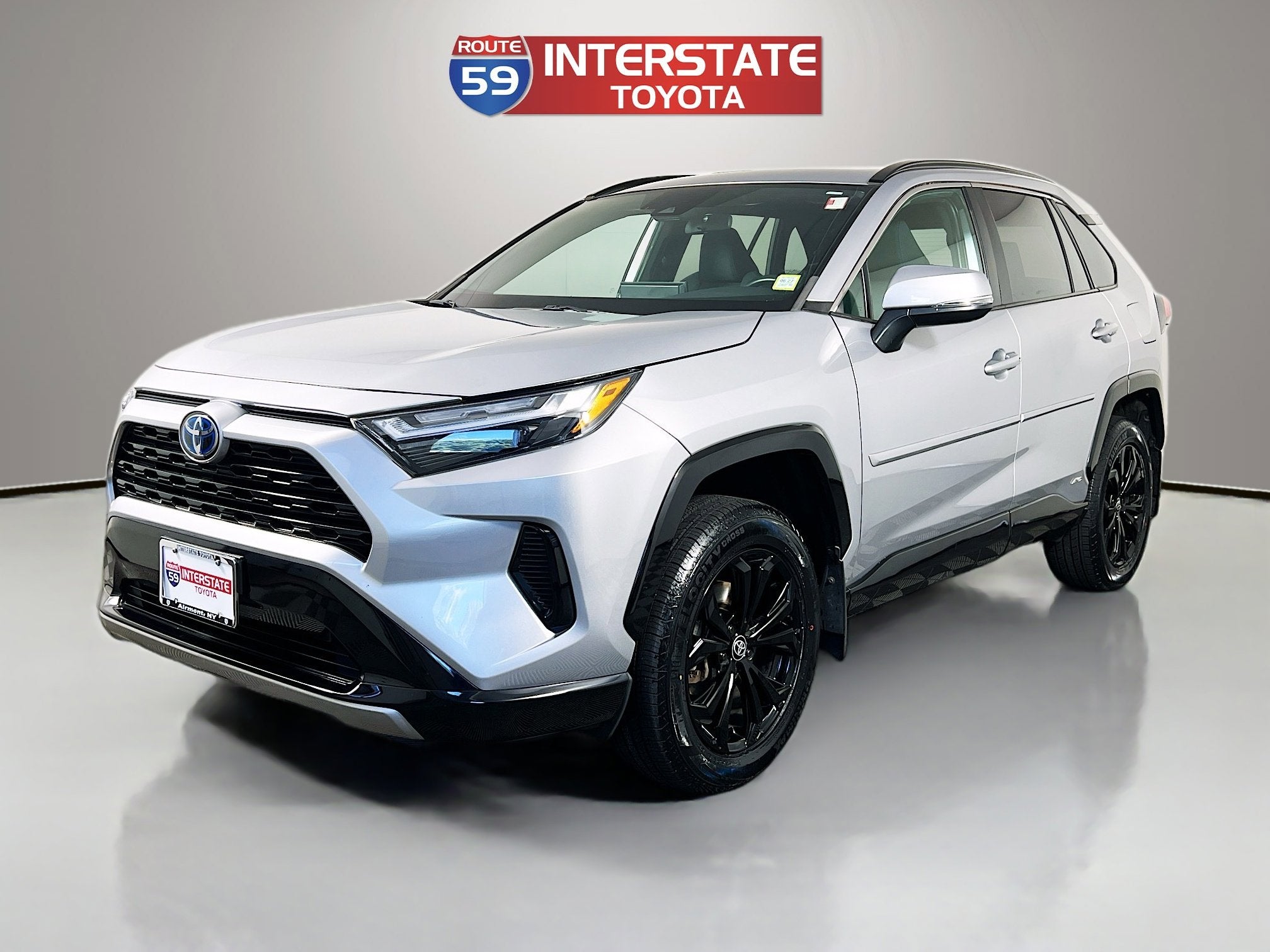 2022 Toyota RAV4 Hybrid SE