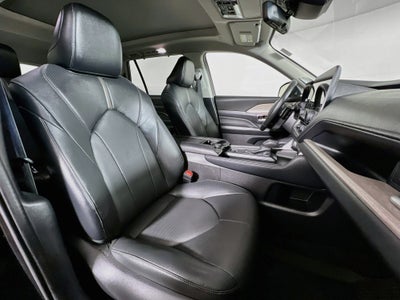 2025 Toyota Grand Highlander Base