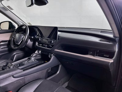 2025 Toyota Grand Highlander Base