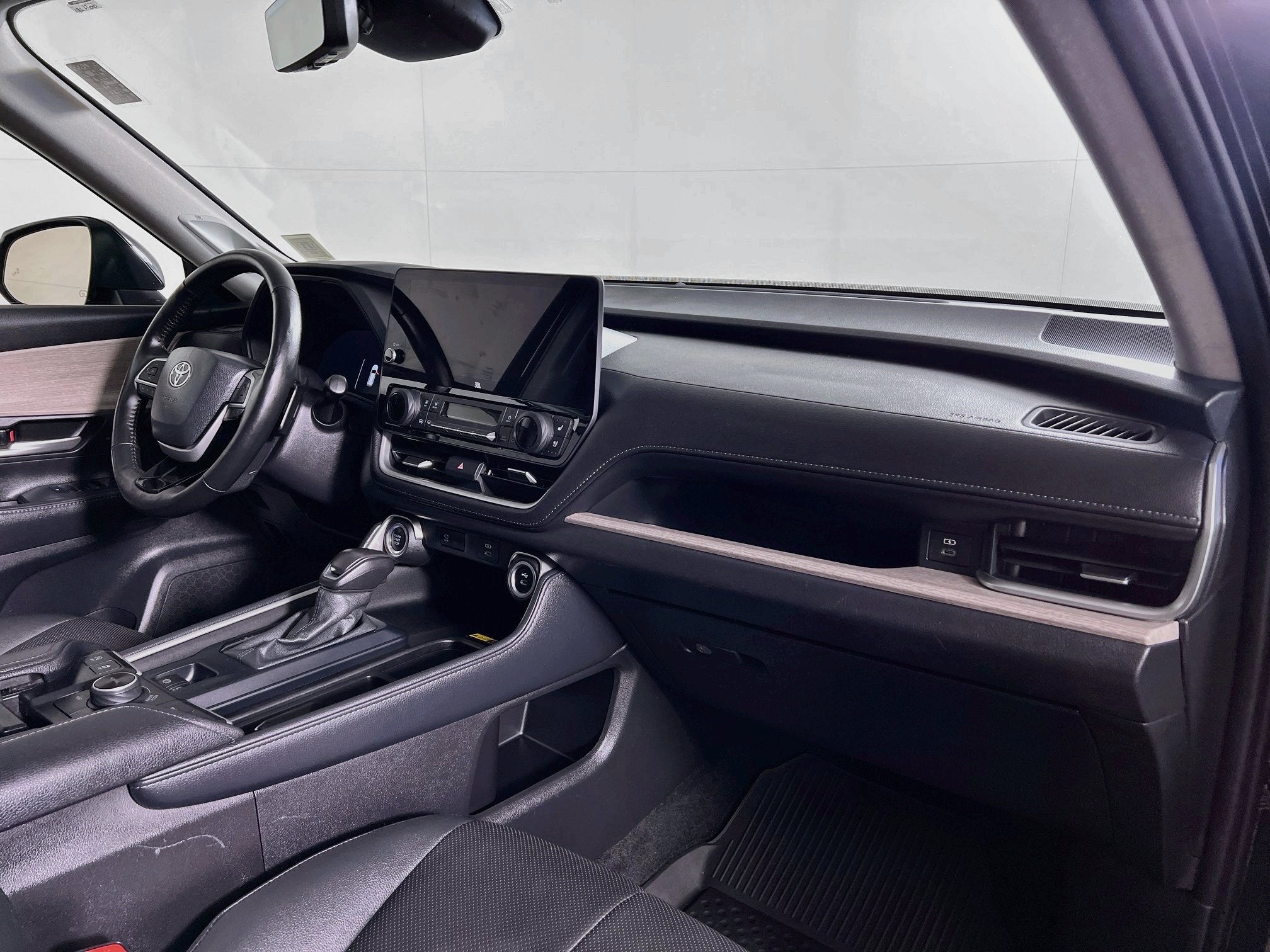 2025 Toyota Grand Highlander Base