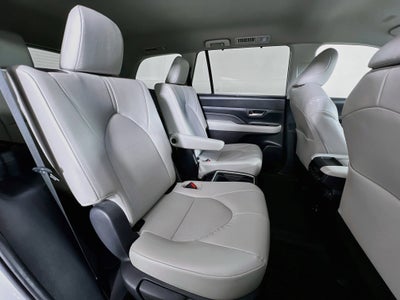 2026 Toyota Grand Highlander Base