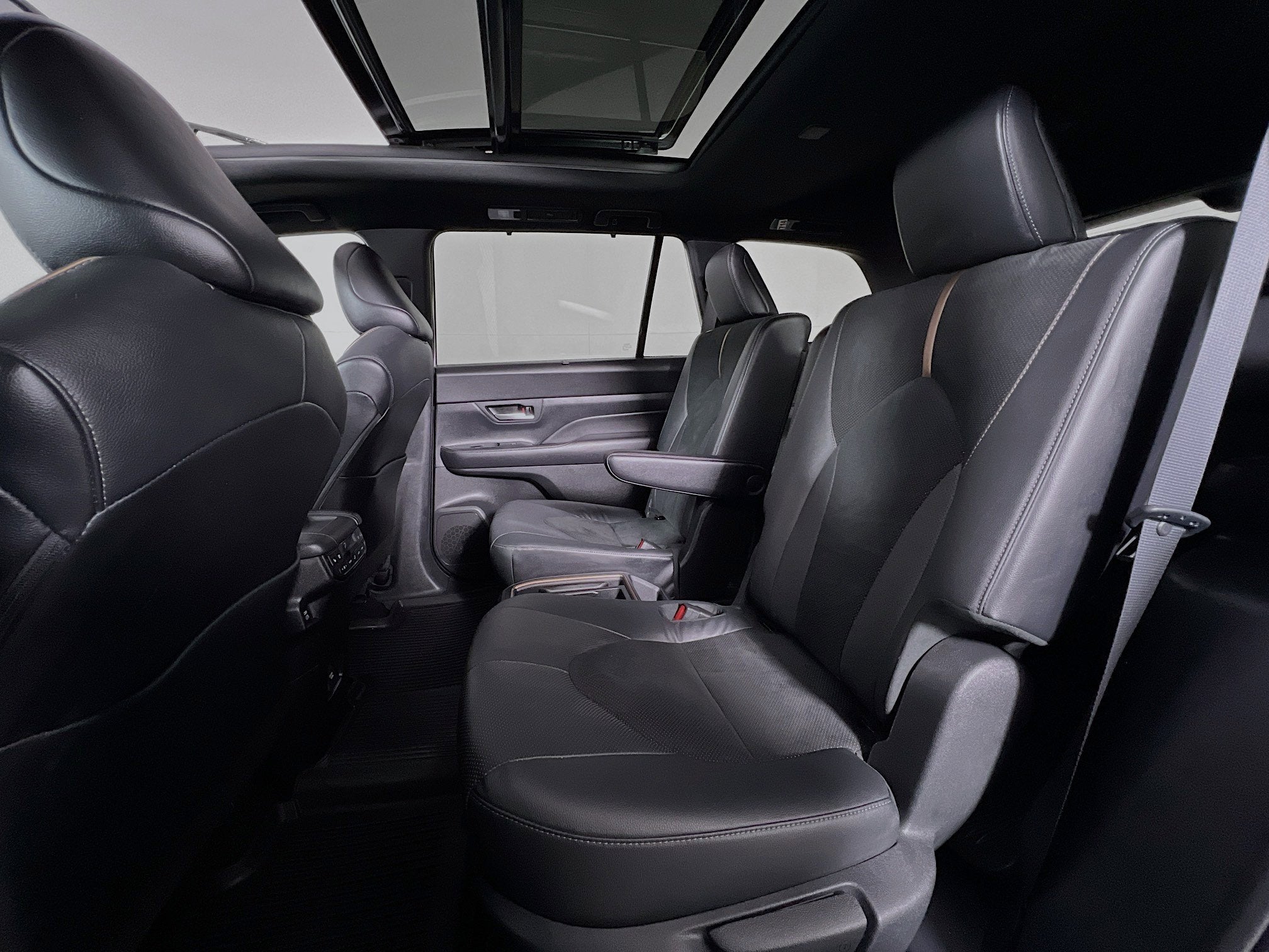 2024 Toyota Grand Highlander Base