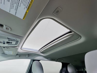 2025 Toyota Sienna LE