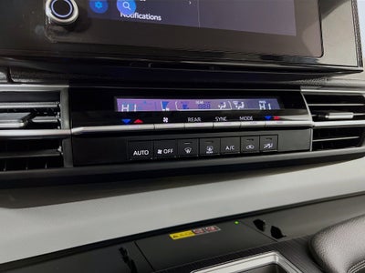 2025 Toyota Sienna LE