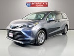 2025 Toyota Sienna LE