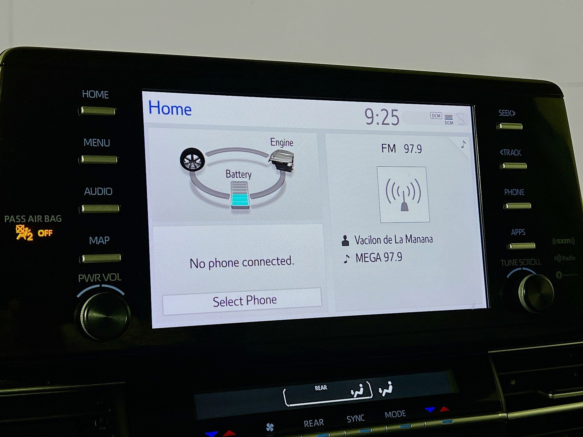 2024 Toyota Sienna LE