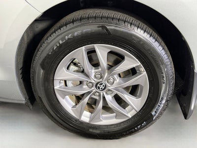 2024 Toyota Sienna LE