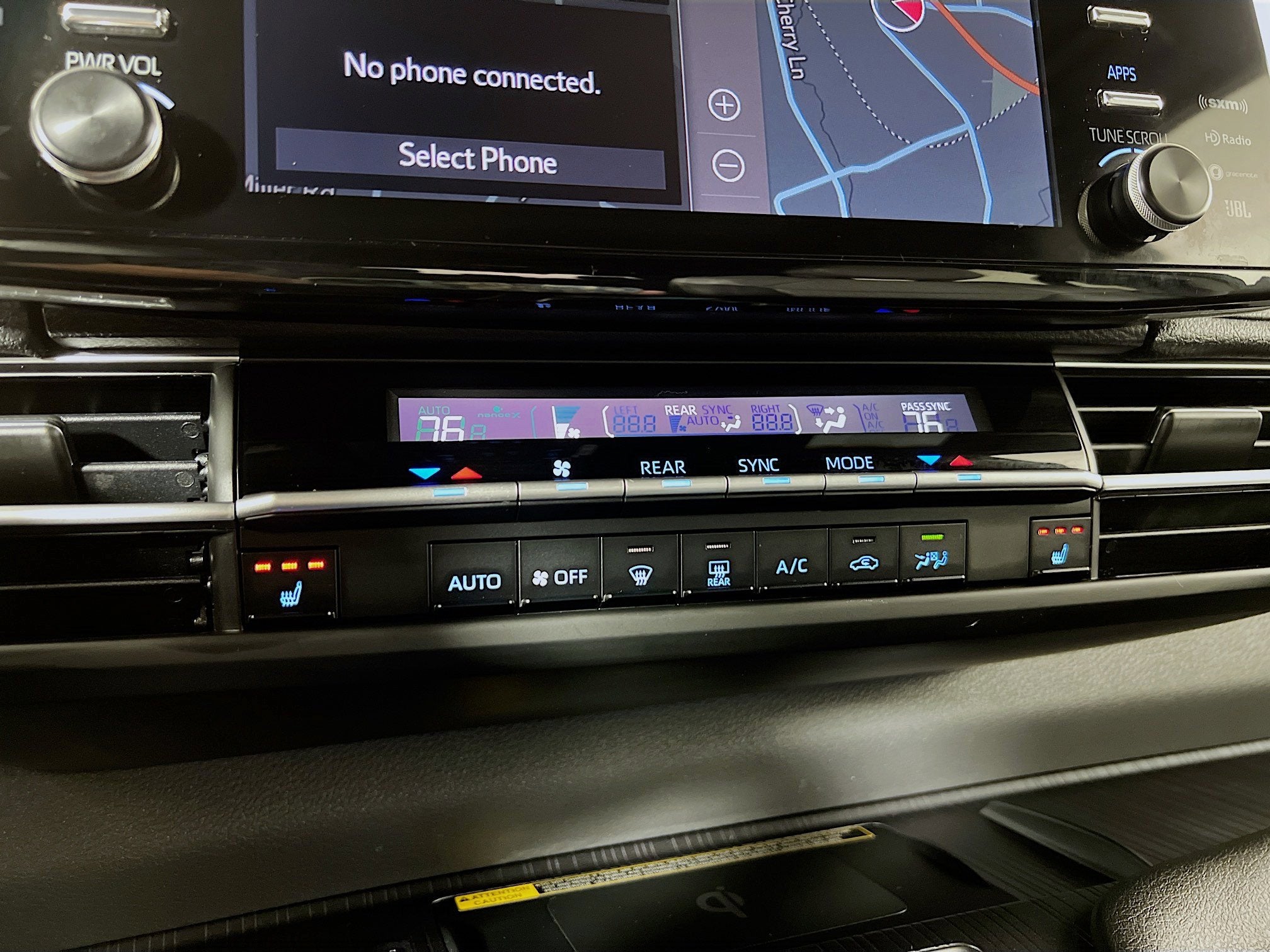 2024 Toyota Sienna Woodland Edition