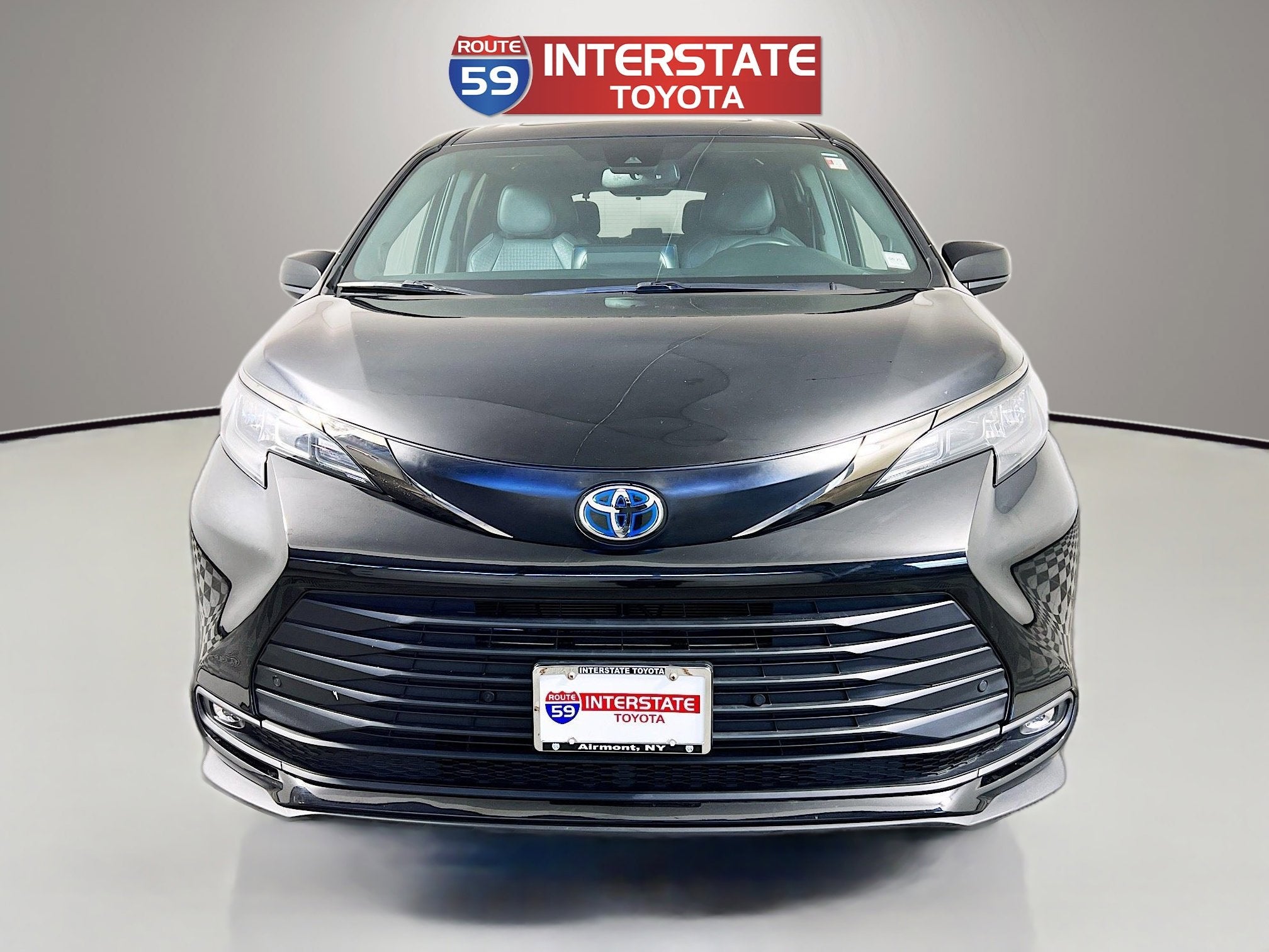 2024 Toyota Sienna Woodland Edition