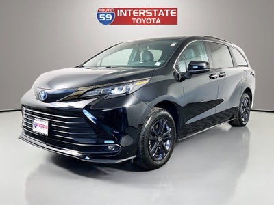 2024 Toyota Sienna Woodland Edition