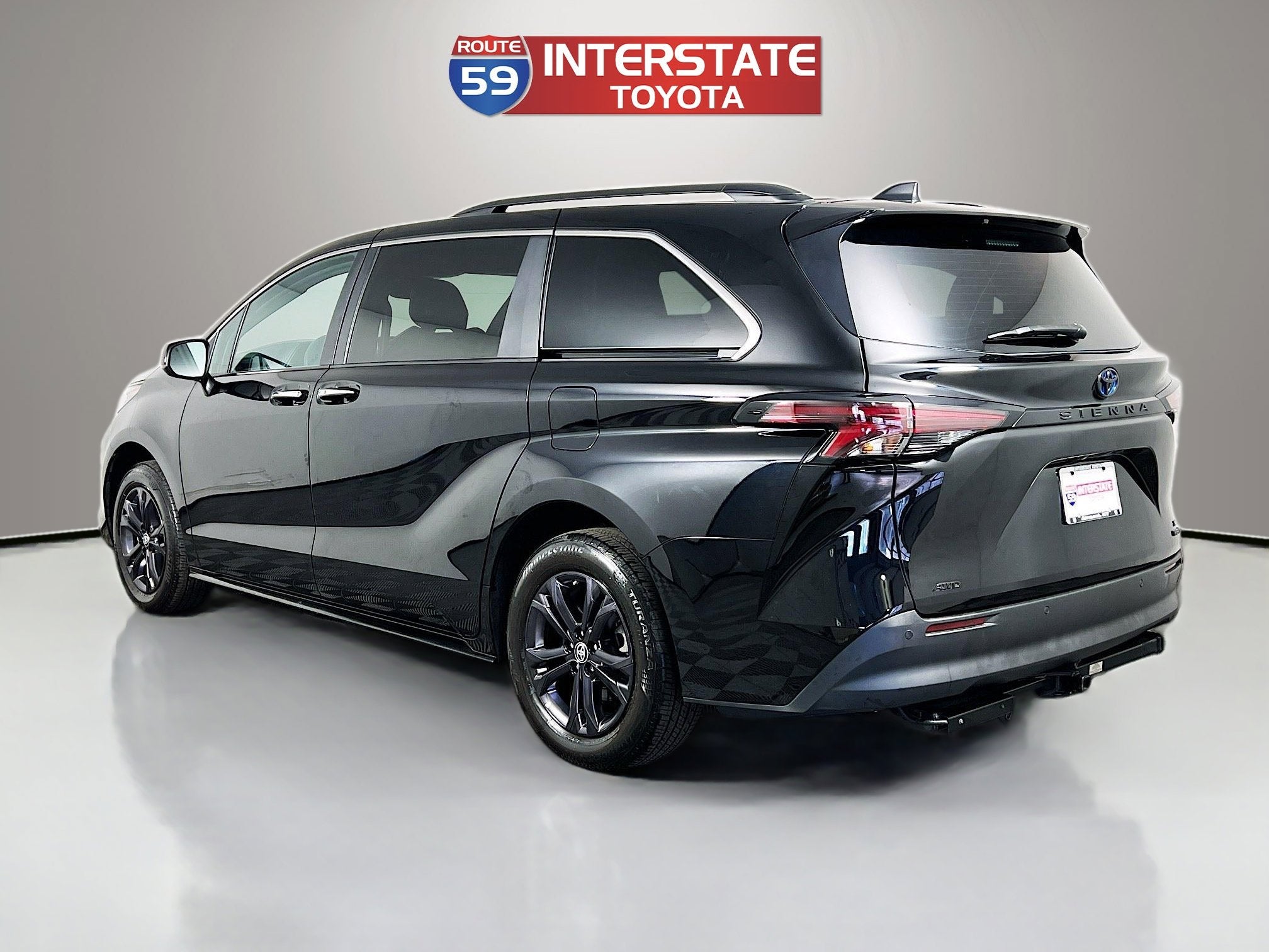 2024 Toyota Sienna Woodland Edition