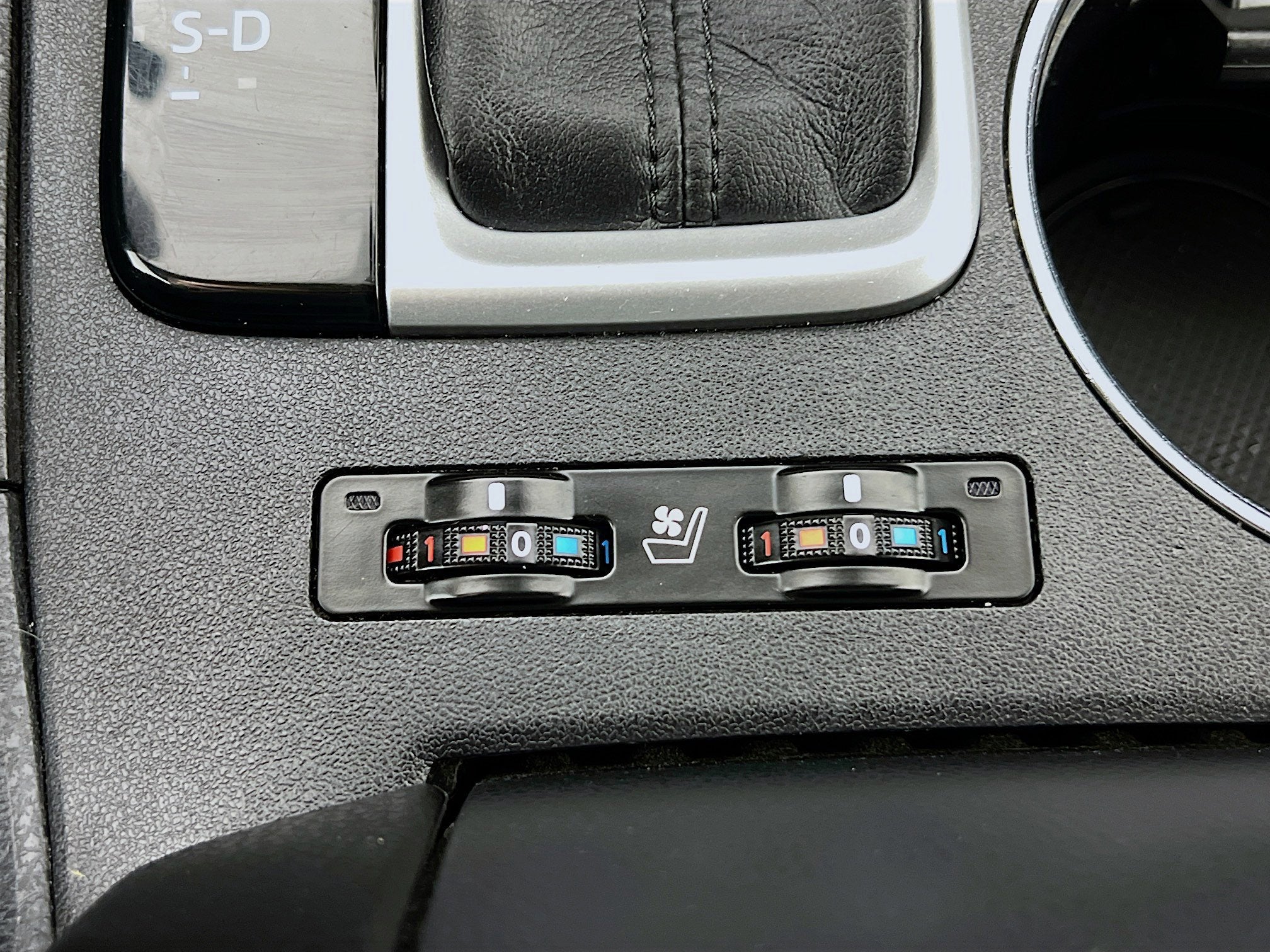 2015 Toyota Highlander Hybrid Limited Platinum