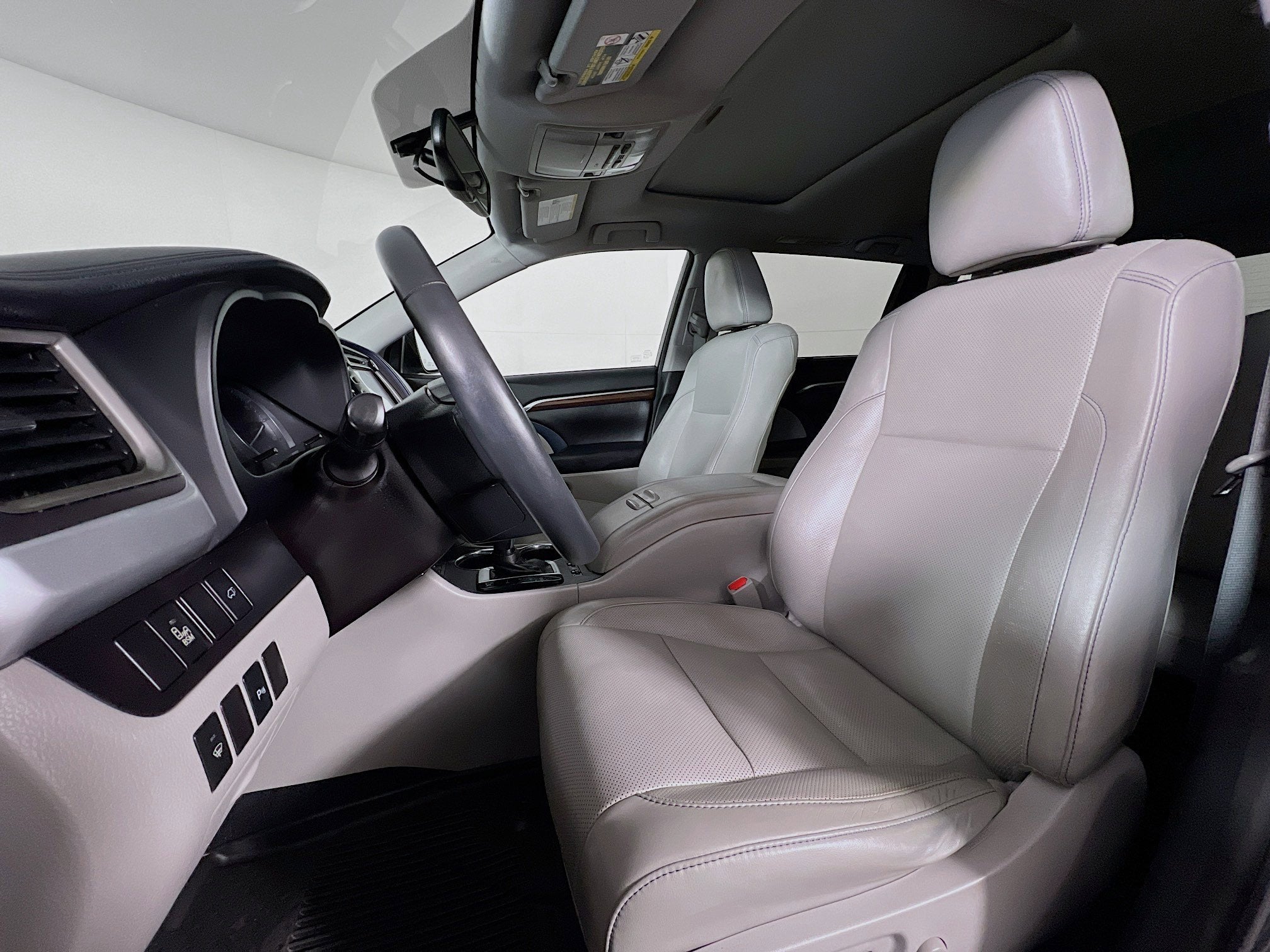 2016 Toyota Highlander Base