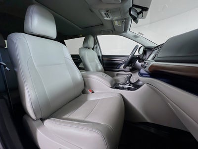 2016 Toyota Highlander Base