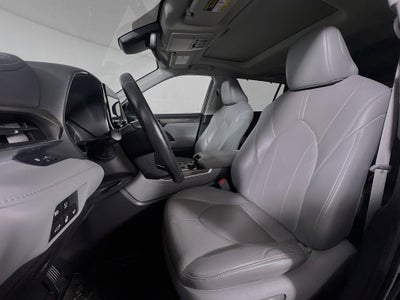 2021 Toyota Highlander Base