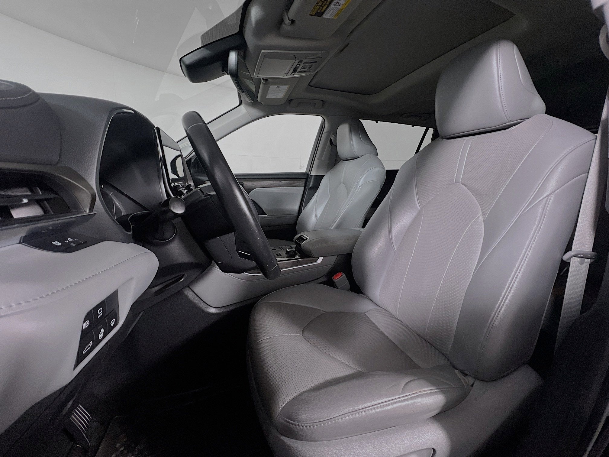 2021 Toyota Highlander Base