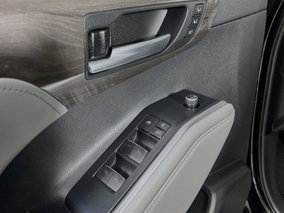 2021 Toyota Highlander Base