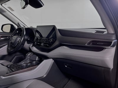 2021 Toyota Highlander Base