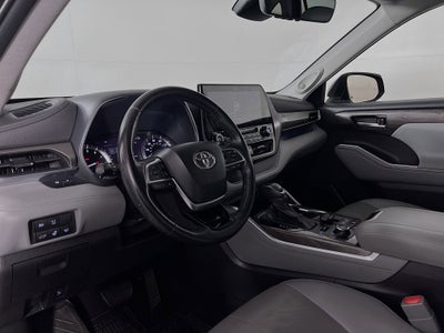 2021 Toyota Highlander Base