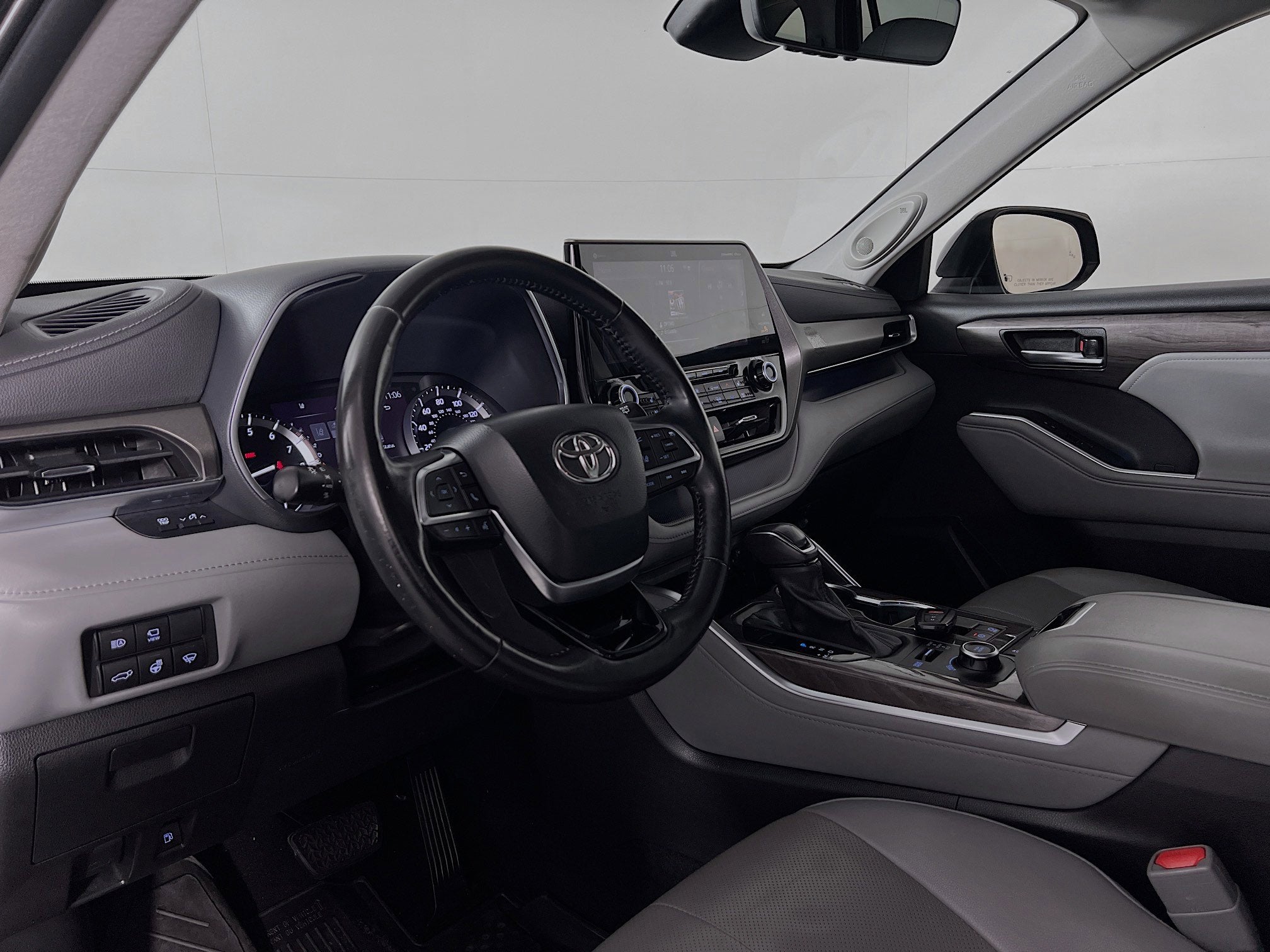 2021 Toyota Highlander Base