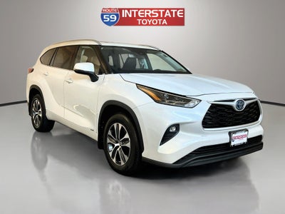 2022 Toyota Highlander Hybrid XLE