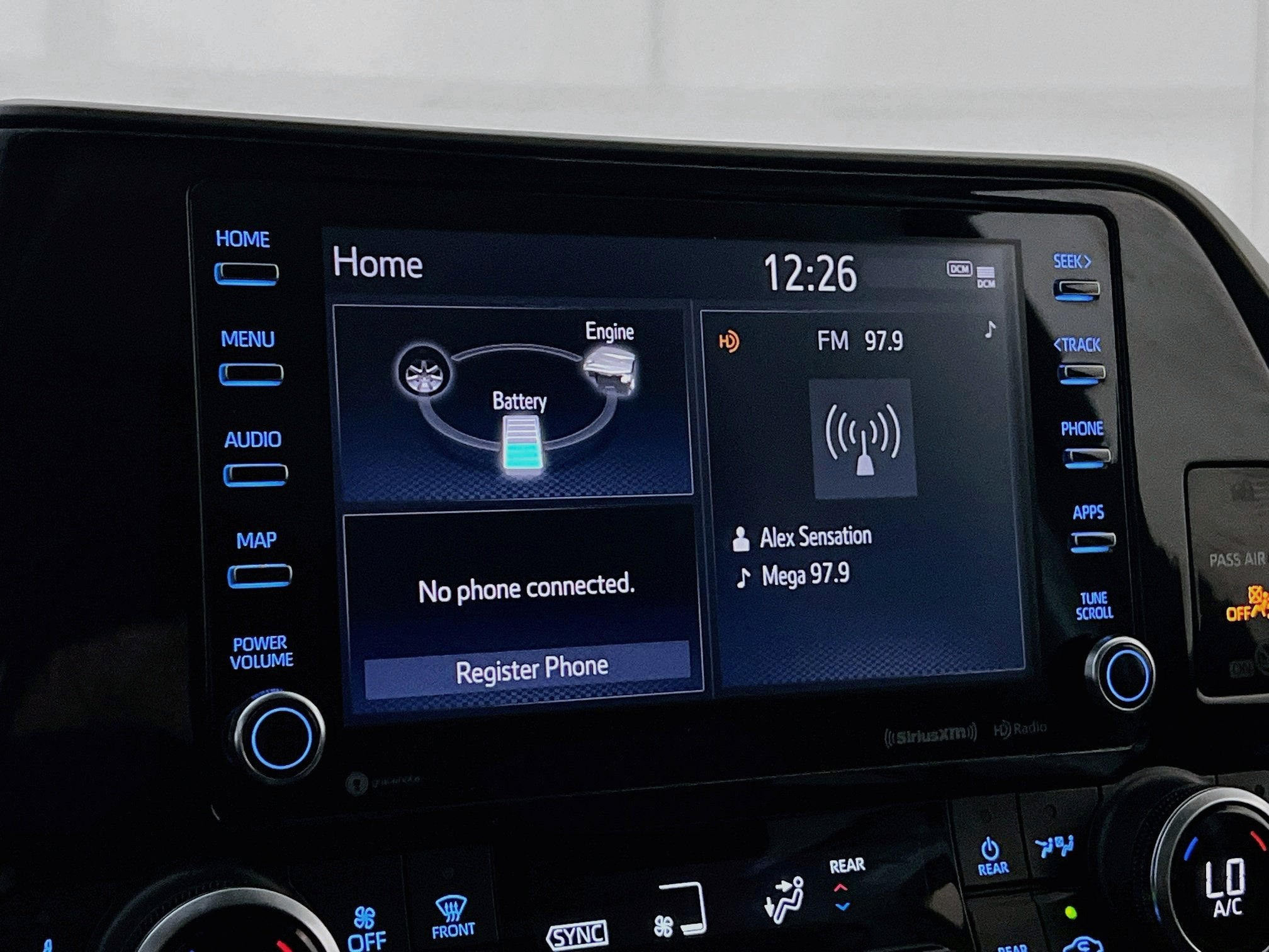 2022 Toyota Highlander Hybrid XLE