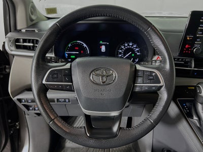 2021 Toyota Sienna XLE