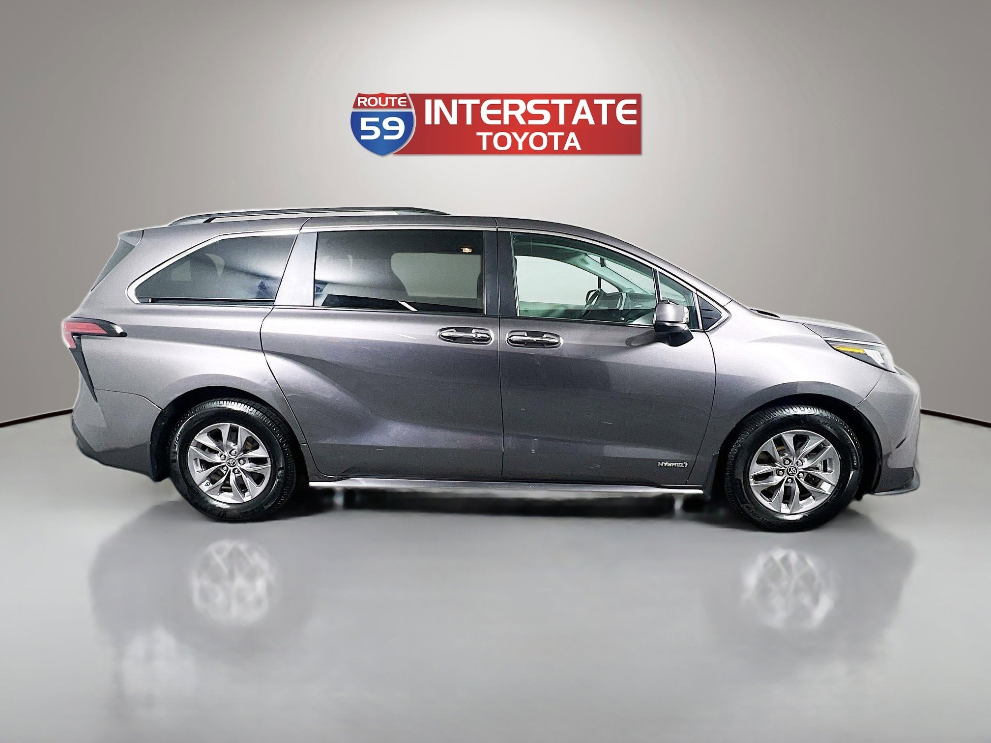 2021 Toyota Sienna XLE