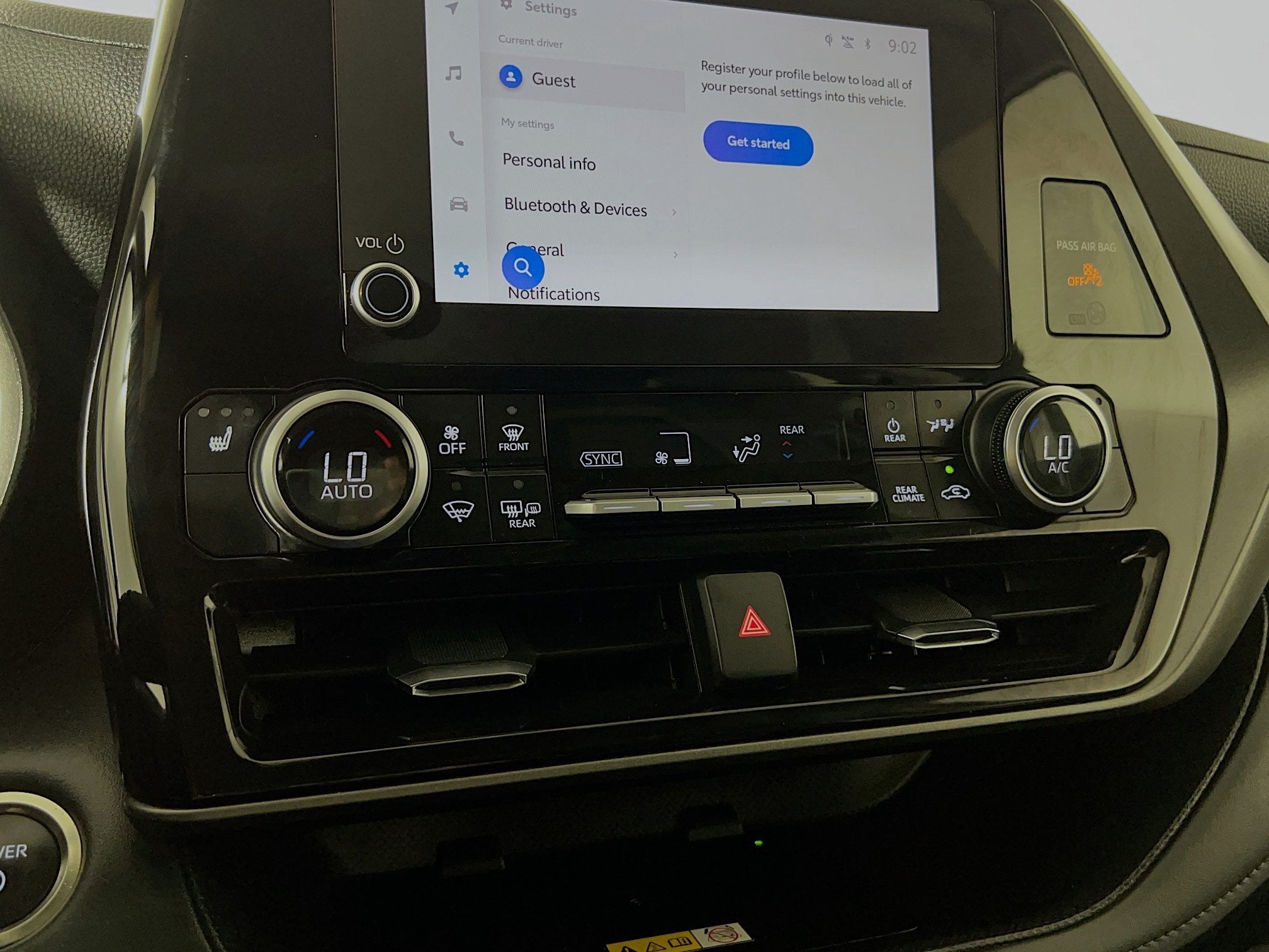 2025 Toyota Highlander Base