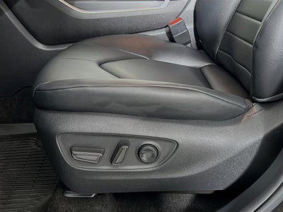 2025 Toyota Highlander Base