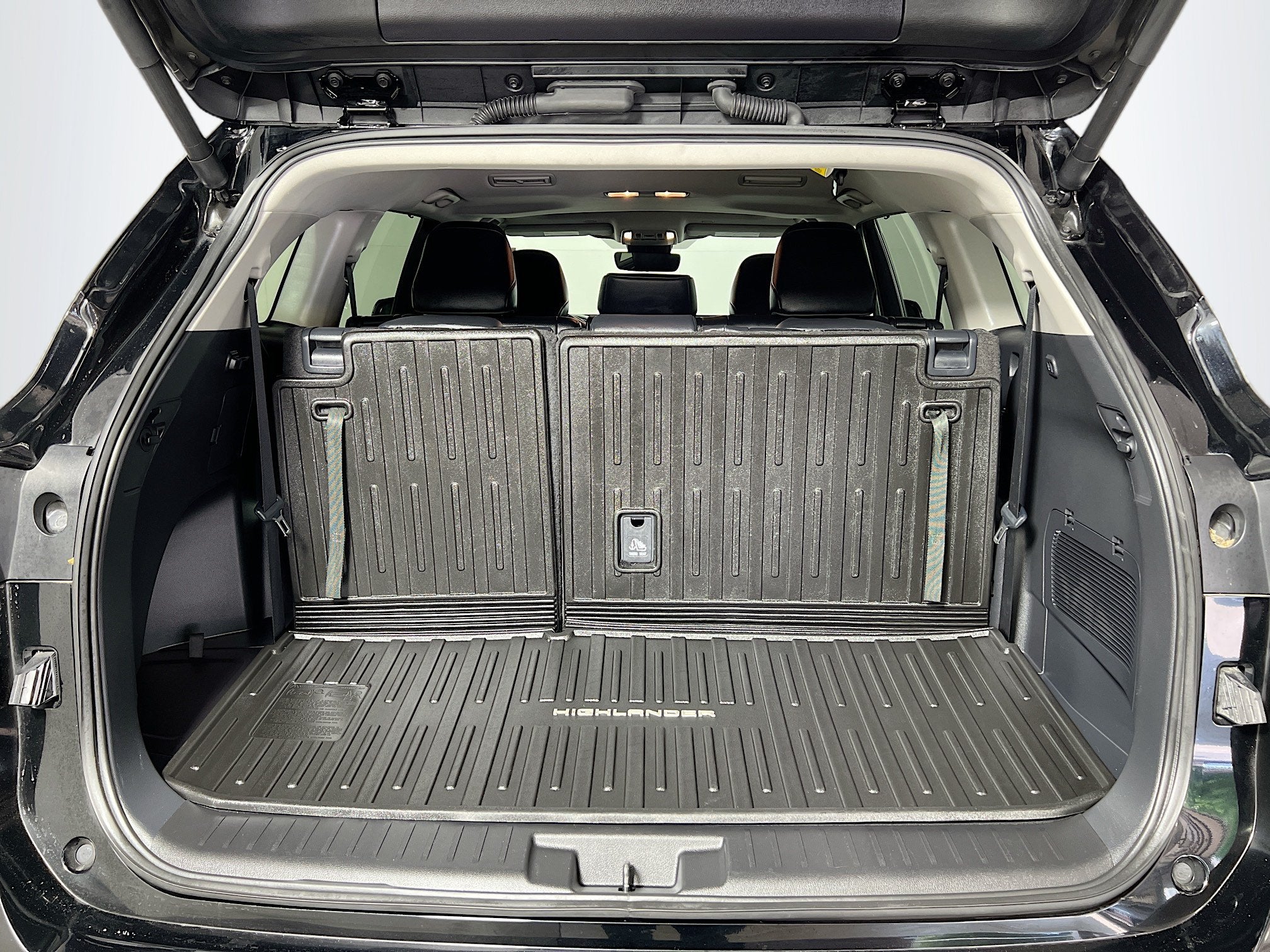 2025 Toyota Highlander Base